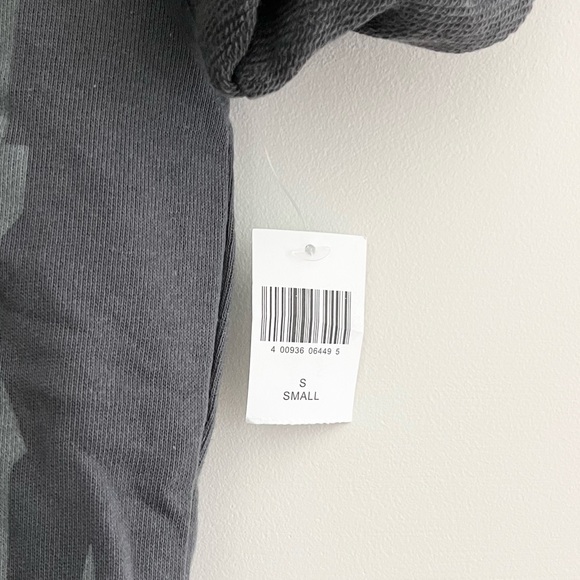 2021 Disney World 50th Anniversary October 1st Castle Dolman Shirt Adult Small - Picture 4 of 10